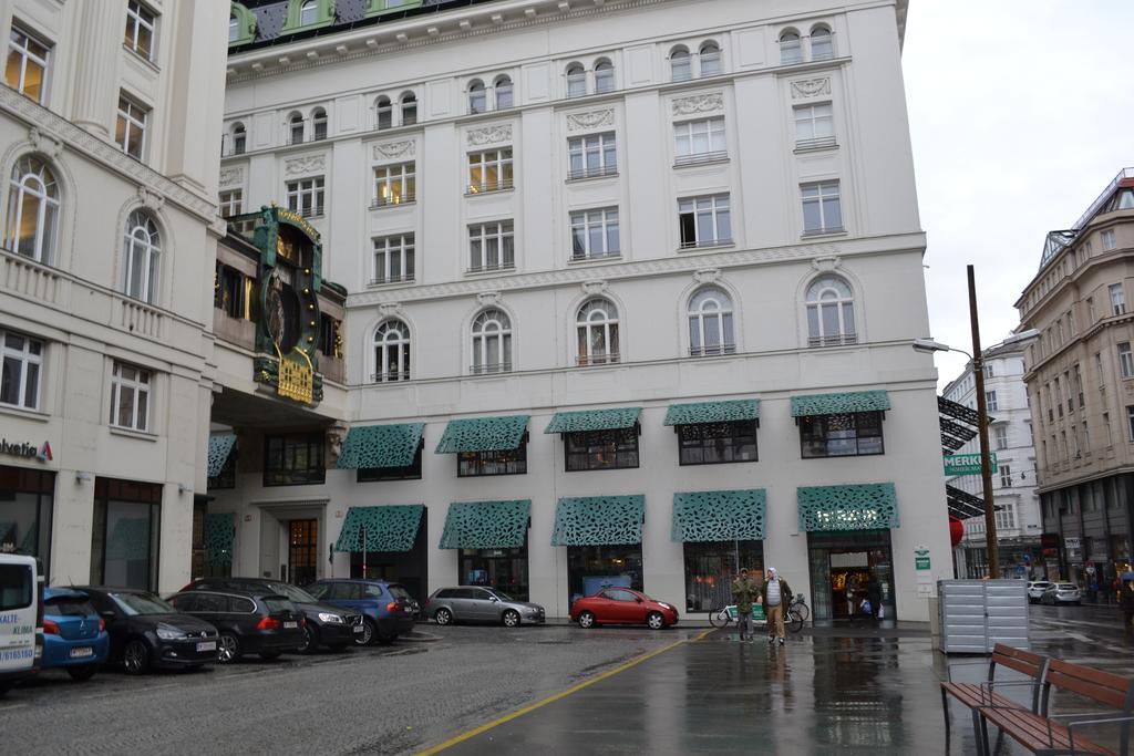 Goldfisch Apartment Hoher Markt Vienna Room photo